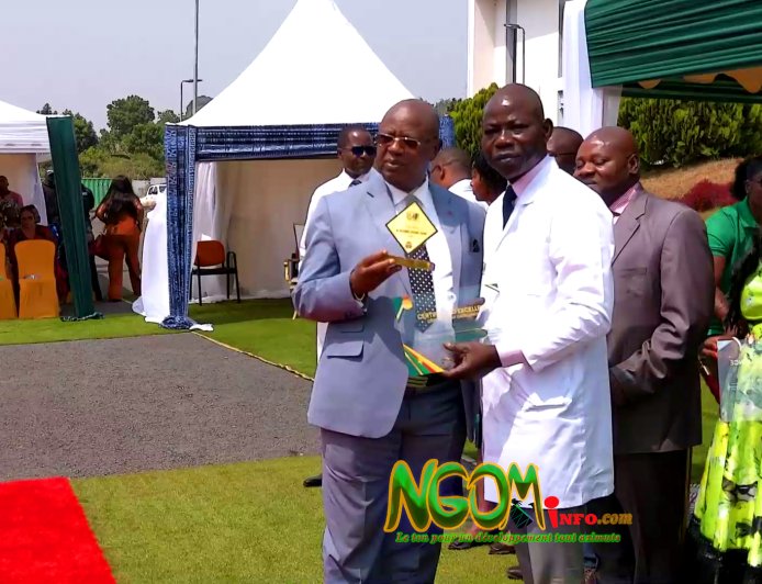 SANTÉ PUBLIQUE : Le CHR de Bafoussam célèbre 5 ans d'excellence et prime ses meilleurs soldats