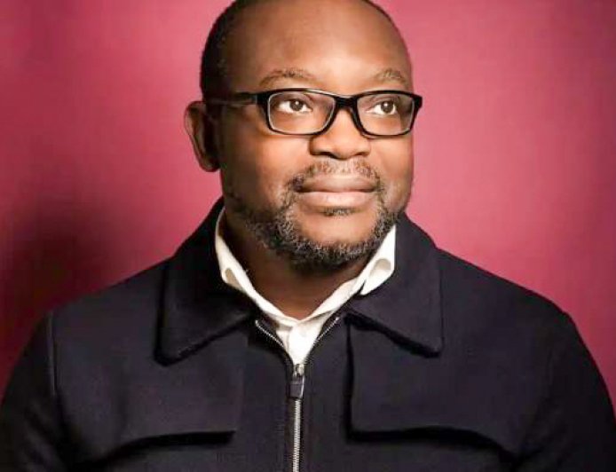 "CHANGER LE PAYS OU CHANGER DE PAYS'' . Jean Pierre BEKOLO